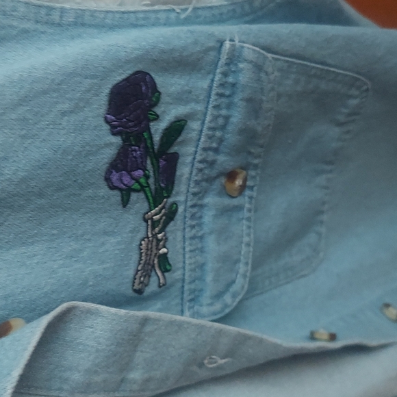 Biker Design For Ladies Button up Shirt 100 percent Cotton Made in Turkey - Picture 3 of 4